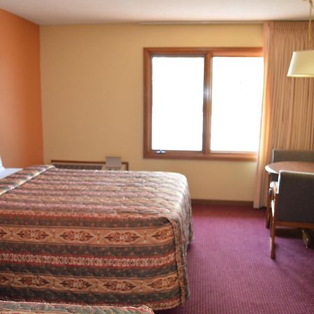 Old Towne Motel Westby Bagian luar foto