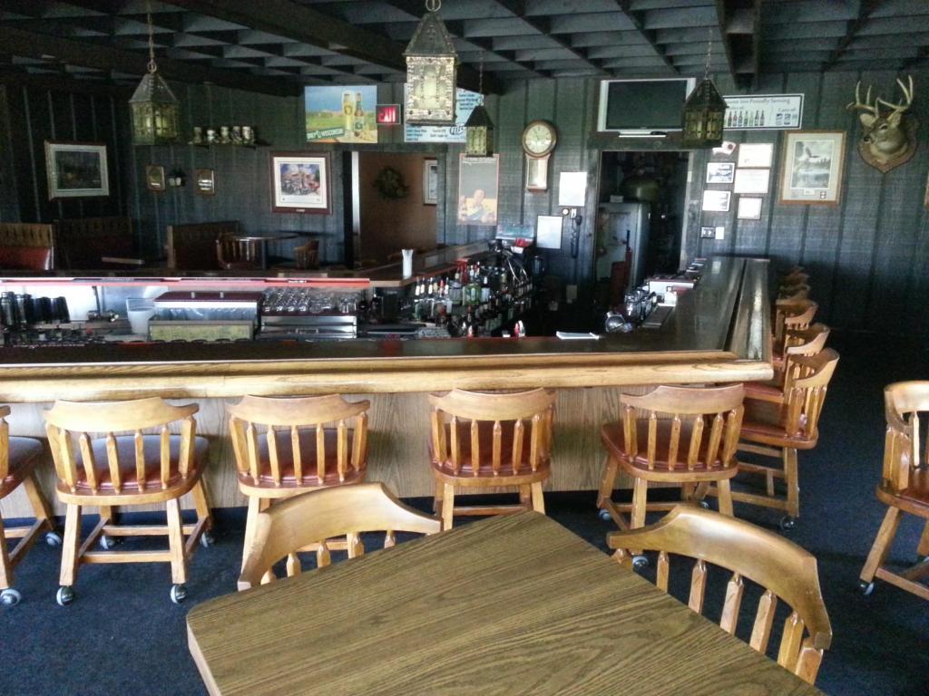 Old Towne Motel Westby Bagian luar foto