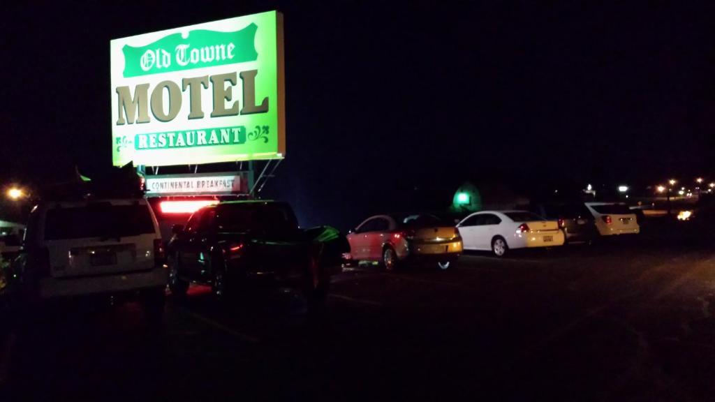 Old Towne Motel Westby Bagian luar foto